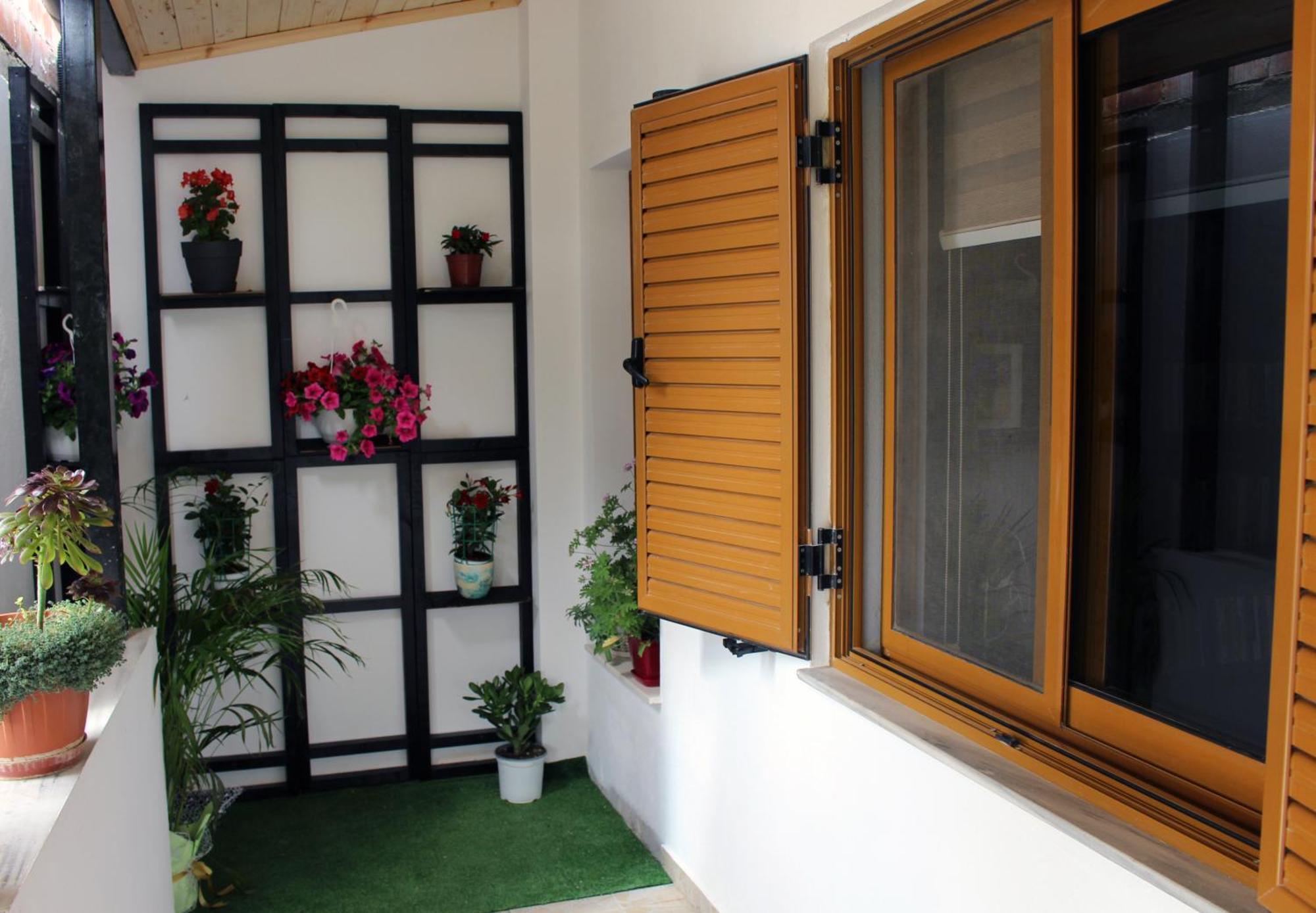 Guest House Amades Gjirokastër Exterior foto